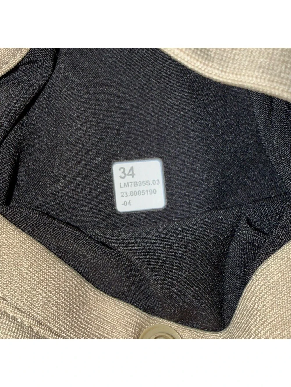 Lululemon ABC Shorts Men’s 34 Wacky Khaki Classic Fit 7” Warpstreme Casual
